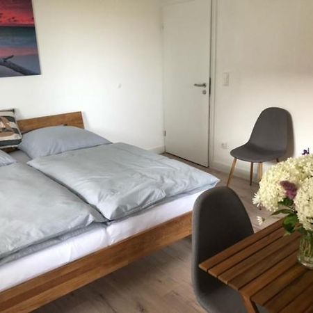 Die Graefin Auf Ruegen - Ferienappartements Parchtitz Exterior foto